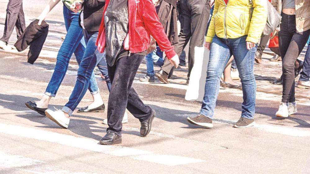 人口负_2022年中国人口减少85万人,中国人口负增长意味着什么