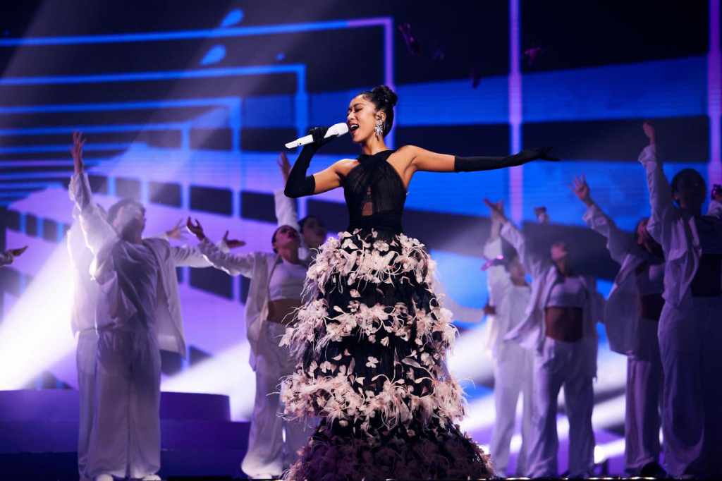 《我相信》登陆2023川渝春晚舞台;来自四川大凉山的歌手吉克隽逸演唱