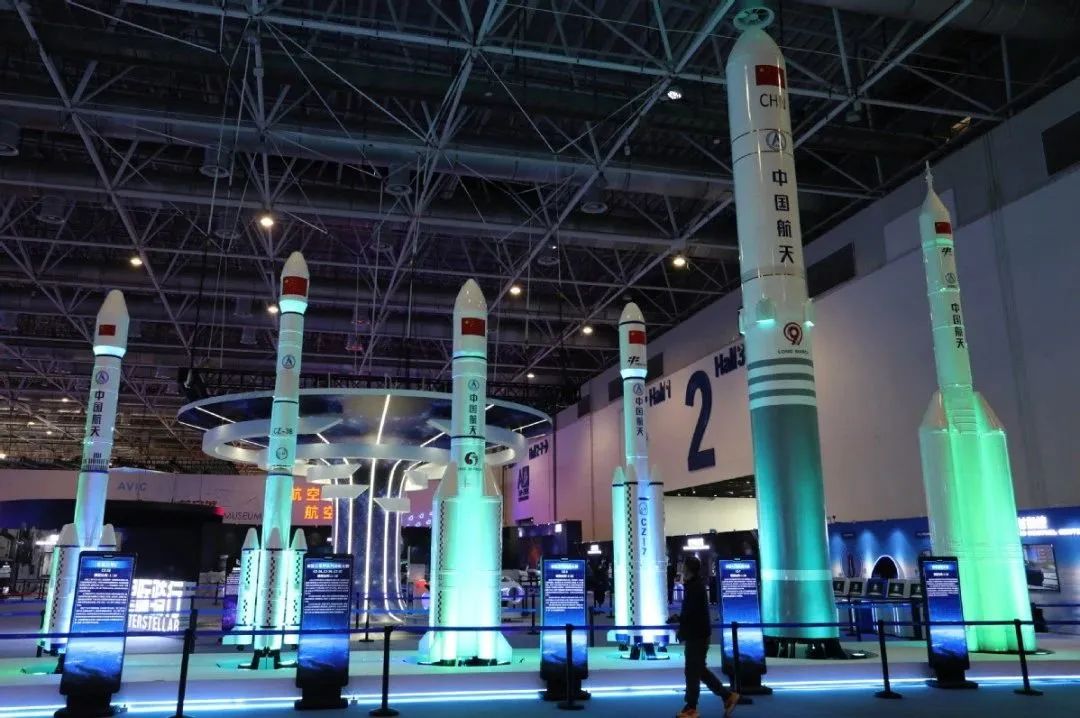 珠海太空中心是珠海华发集团,珠海航展有限公司为发挥中国航展品牌