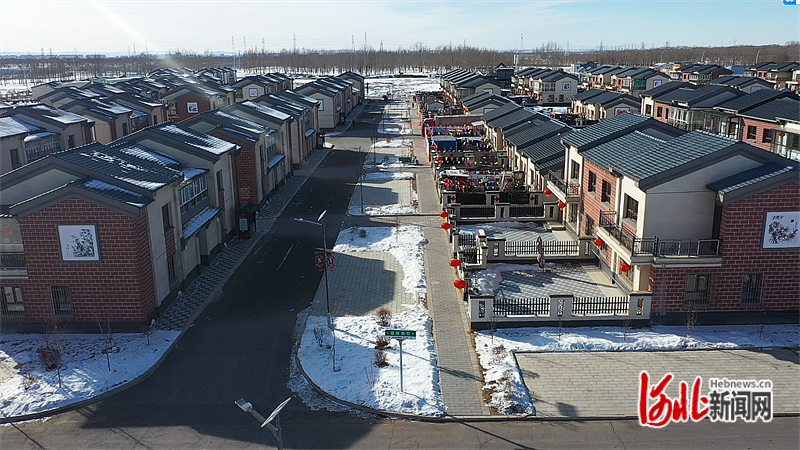 新春走基层·欢乐祥和过大年|河北张北县德胜村:家门口"上班"腰包鼓