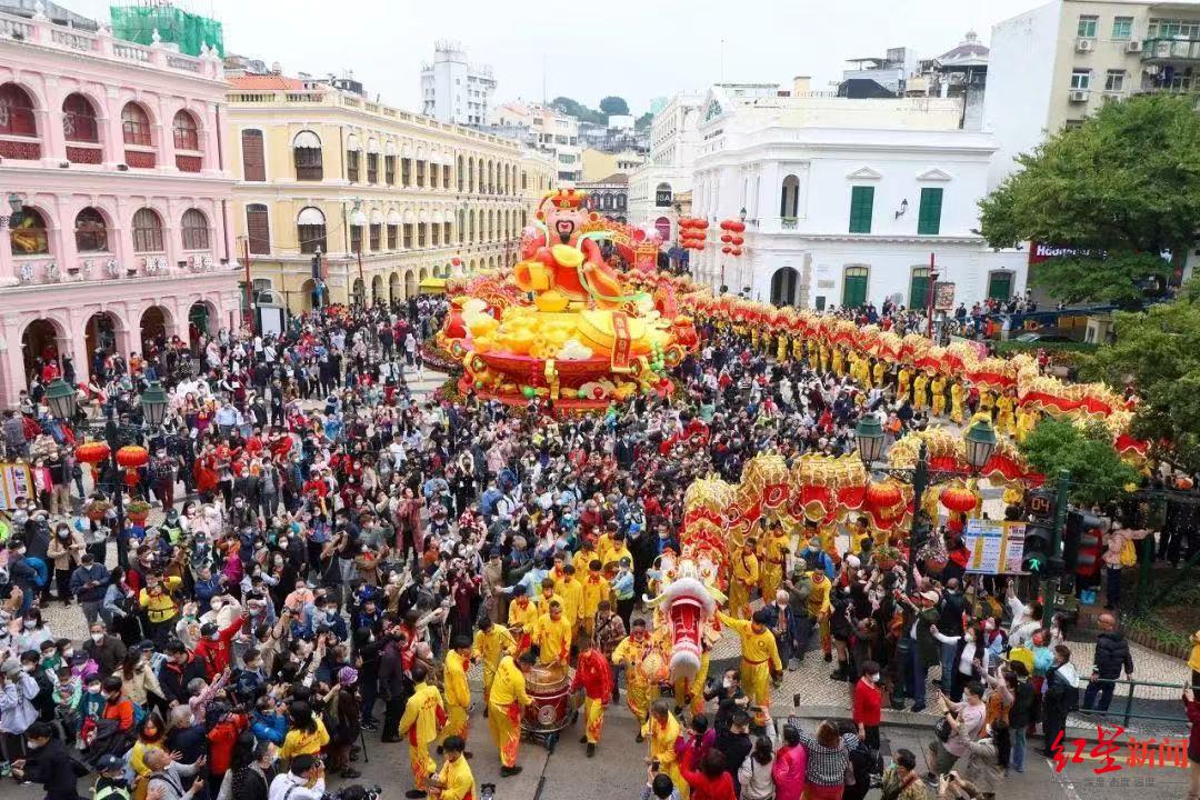 澳门新春活动不绝，大金龙巡游是重头戏之一