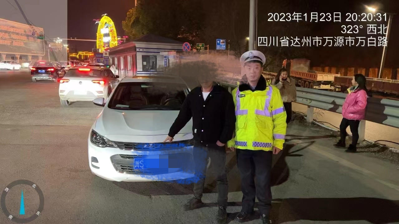 ↑王某酒后驾车被交警查获