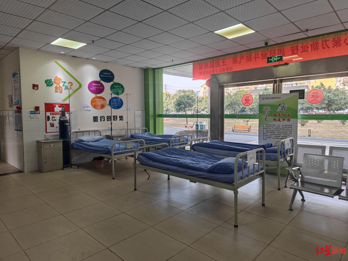 ▲备用的临时床位