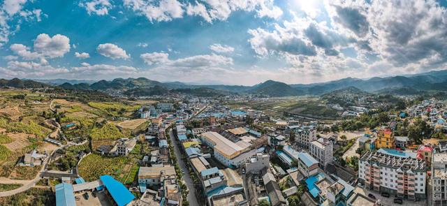 呼吸机为什么那么贵专家预测的春节第二波感染高峰没来：村里重新摆起集体年夜饭，给3年未见舅舅拜年_https://www.jmylbn.com_新闻资讯_第2张