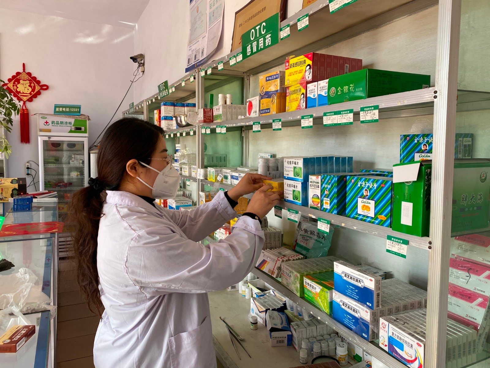 新春走基层丨24小时乡村药店的坚守