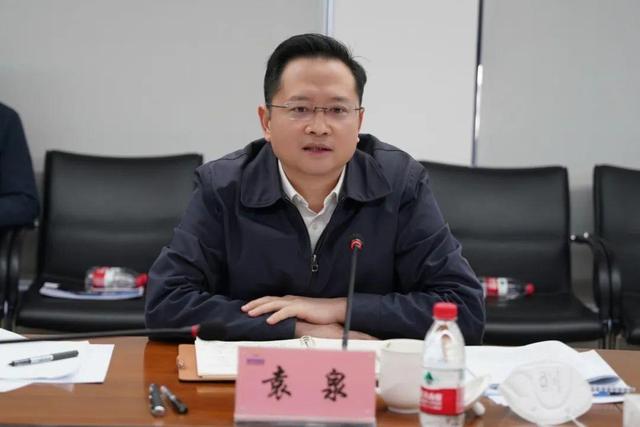 兔年新春首个工作日,区委副书记,区长袁泉赴新城公司专题调研奉贤新城