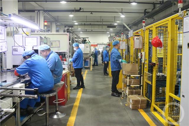 长江轴承公司生产现场