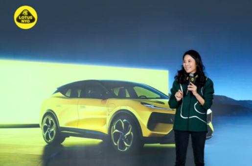 　　图片：路特斯中国总裁毛京波为试驾活动致辞