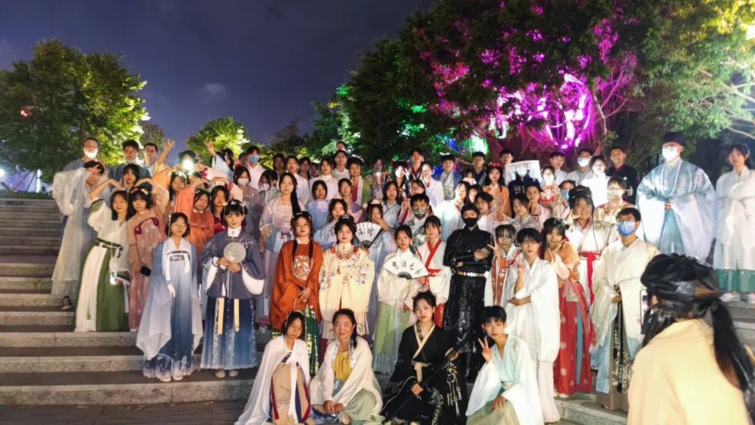 吴川汉服社合影.