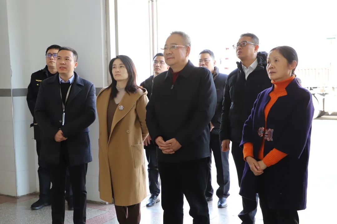 南昌县人大常委会主任刘万勇莅临三鑫医疗走访调研|南昌县_新浪财经