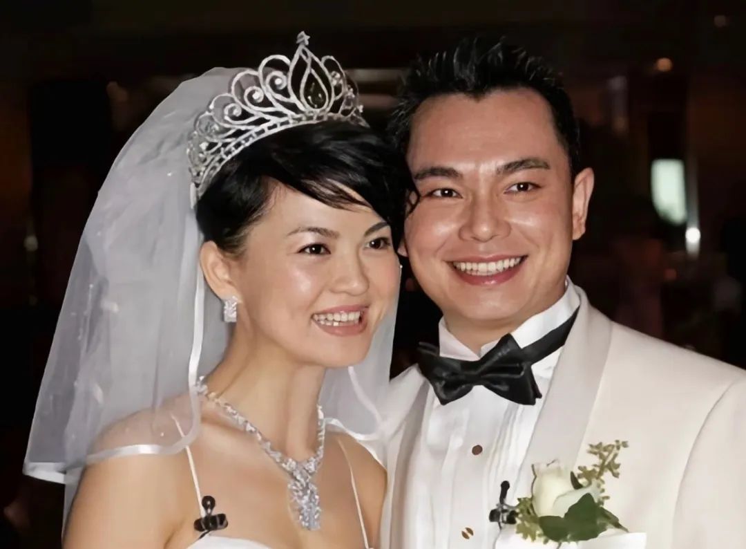 2004年,李厚霖与知名主持人李湘相识33天后,高调定下婚期