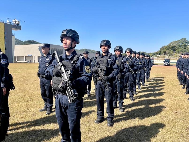 广州公安特警新年开训:安全感爆棚|特警_新浪财经_新浪网
