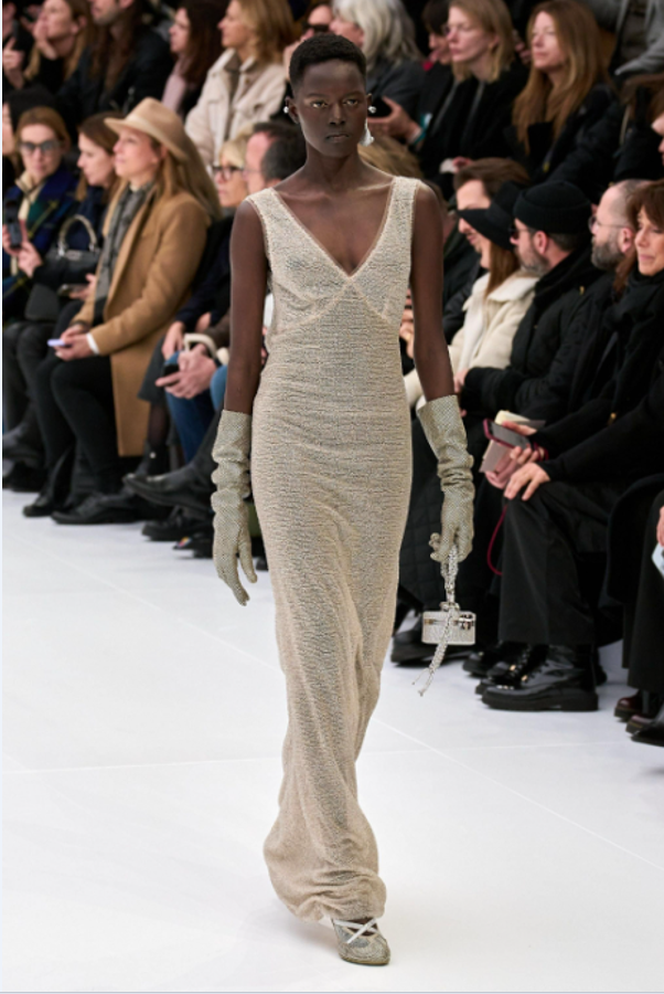 fendi 2021春夏高定时装秀(fendi2023高定)-第1张图片-原单渠道