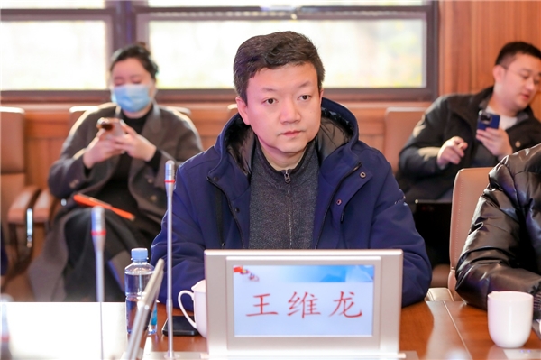 　　舍得酒业副总裁 王维龙