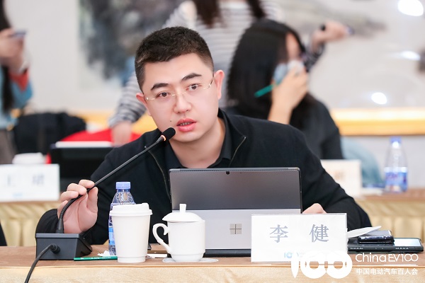 　　清研精准公共事务副总裁 李健