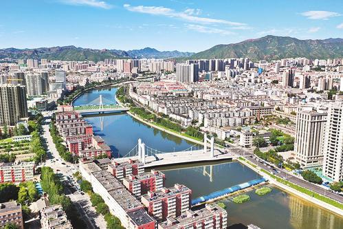 张家口市主城区航拍图.河北日报通讯员武殿森摄