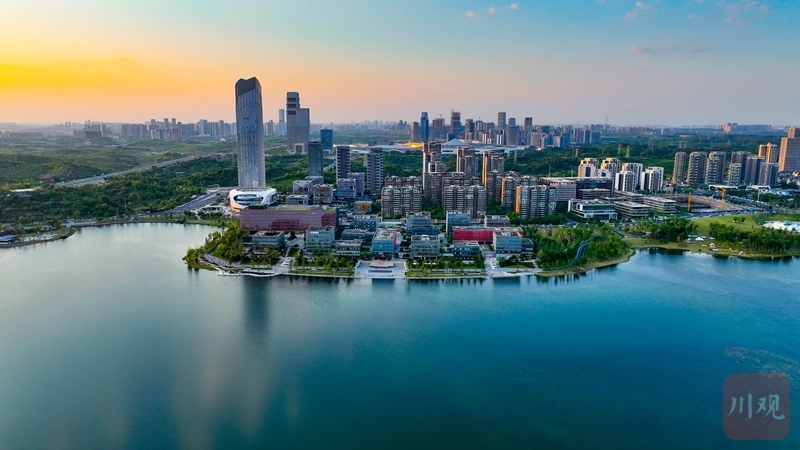 航拍兴隆湖.(川观新闻资料图)