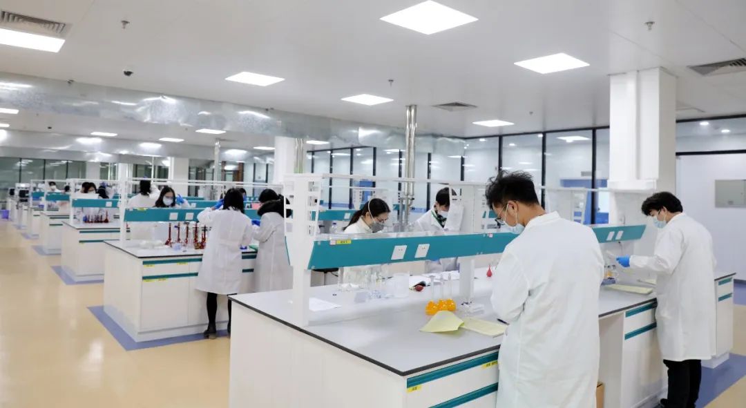 宜昌人福药业注射用福沙匹坦双葡甲胺上市许可获受理_手机新浪网