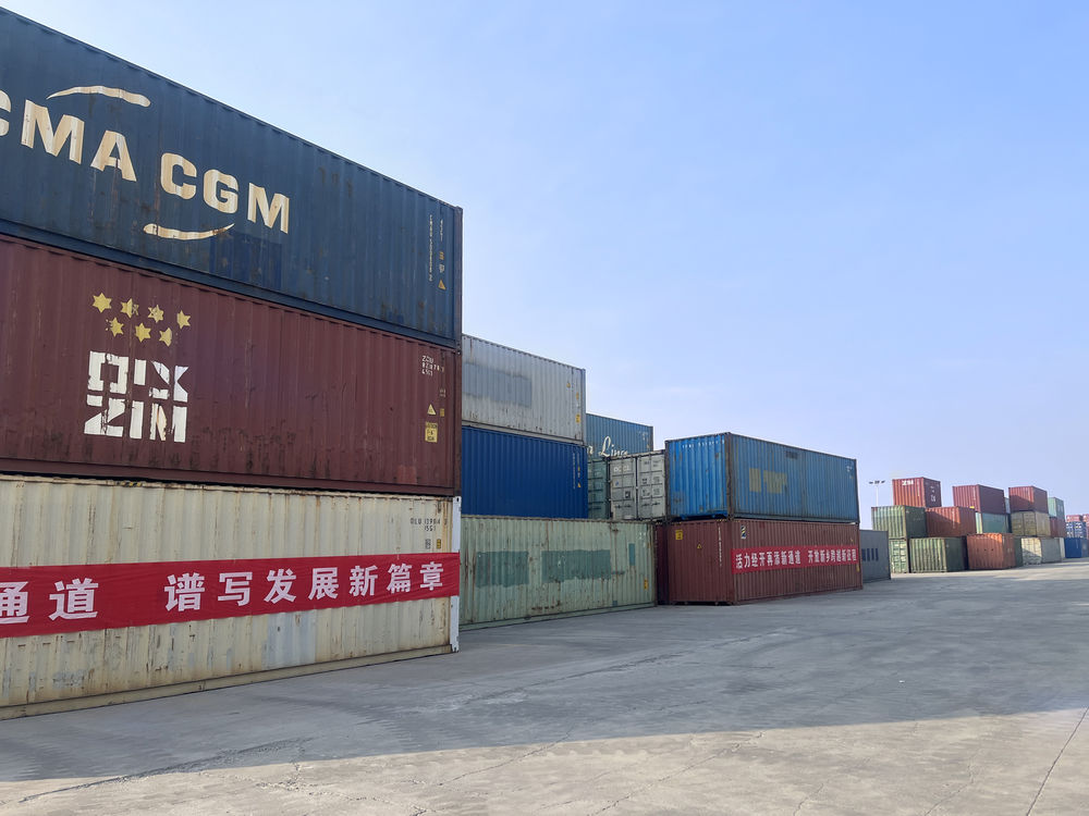 冲刺元月"开门红" 外贸枢纽货运忙|新乡市_新浪财经_新浪网