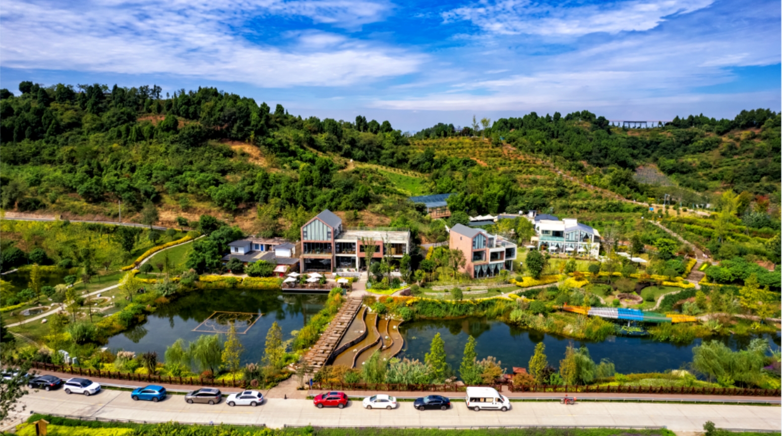 游新见书山,感受山野书香生活的打开方式丨安逸四川新体验|四川省