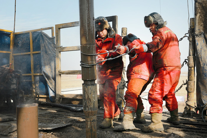 5支钻井队在吉林庙20区块上演"速度与激情"