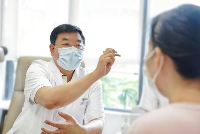 孙丰源教授团队 40载传承跨越 只为守护眼眶病患者 睛彩视界 孙丰源 新浪财经 新浪网 孙丰源教授团队 40载传承跨越 只为守护眼眶病患者 睛彩视界 孙丰源 新浪财经 新浪网