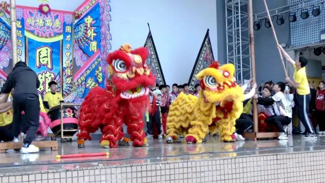 【网络中国节·元宵】醒狮起舞运动健身欢喜闹元宵丨元宵佳节梧州市举办多彩文体活动_手机新浪网