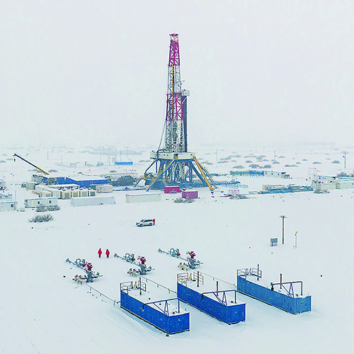 这是1月20日拍摄的吉庆油田一处钻井现场（无人机照片）。新华社发（吉庆油田提供）