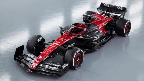 阿尔法：阿尔法·罗密欧F1新车发布 周冠宇希望新赛季能进入前六
