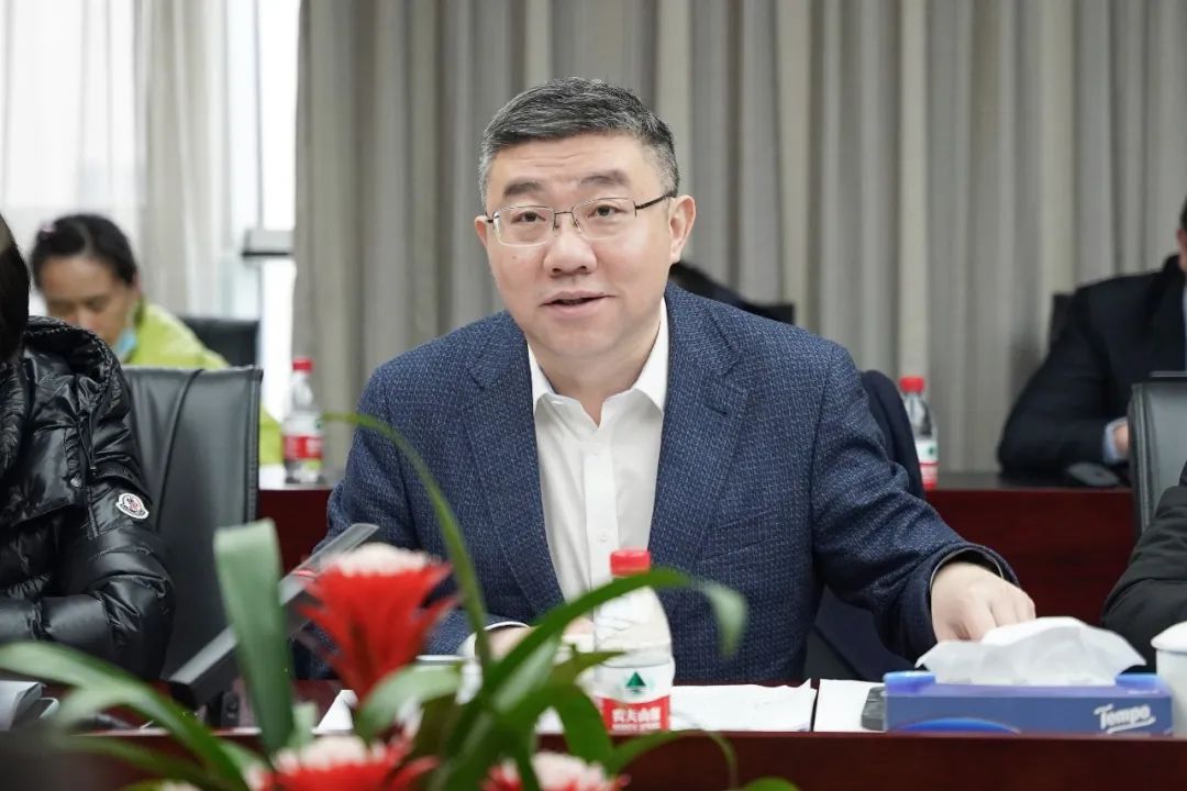 拱墅区区长冯晶一行来英特集团开展"大走访大调研大服务大解题"活动