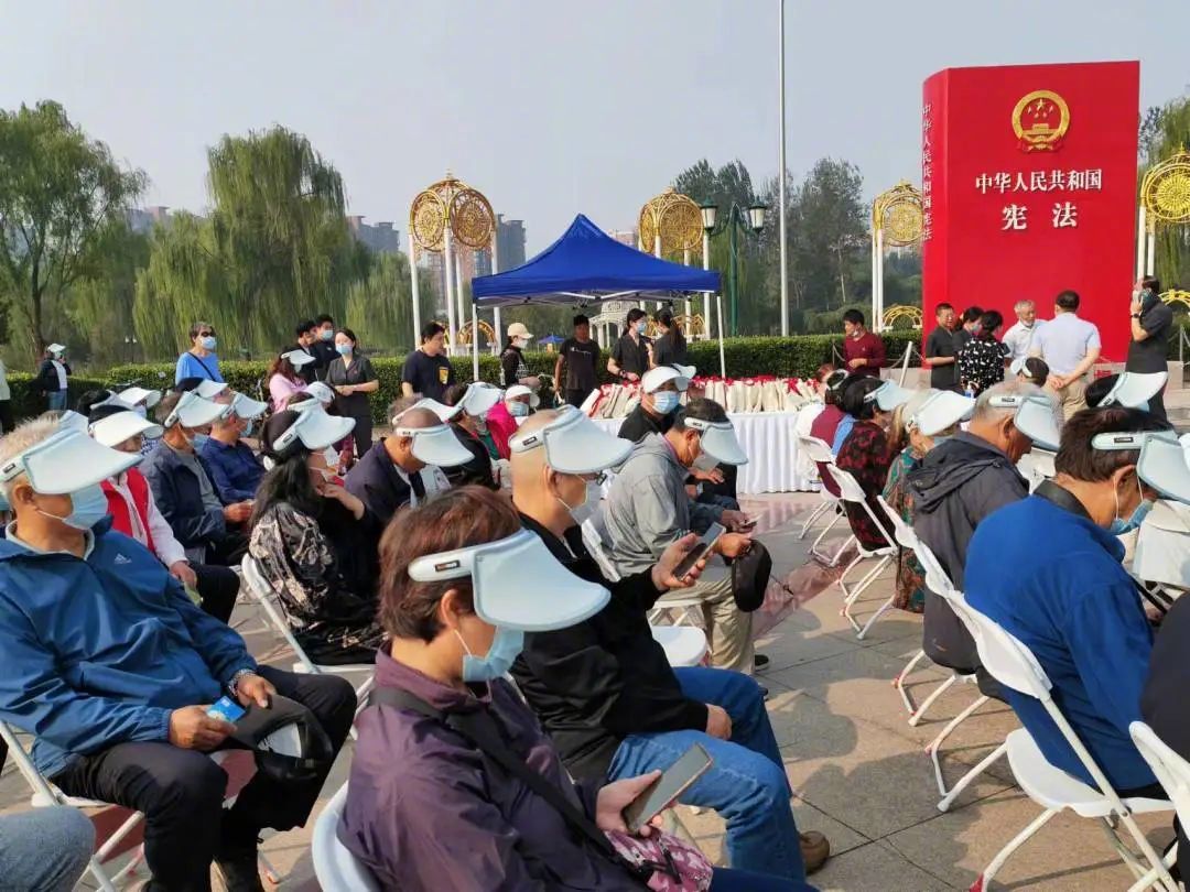 2022年9月27日,人民法院新闻传媒总社与北京市顺义区人民法院共同举办线下预防养老诈骗普法活动。