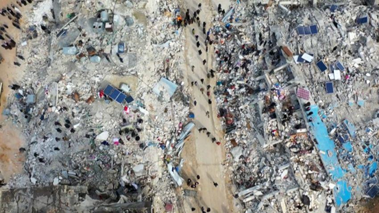 无人机遥感技术拍摄的建筑倒塌影像图片来源：CNN