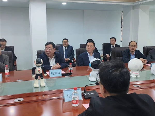 張其峰會見山東省泰安市市委書記楊洪濤 張其峰會見山東省泰安市市委書記楊洪濤