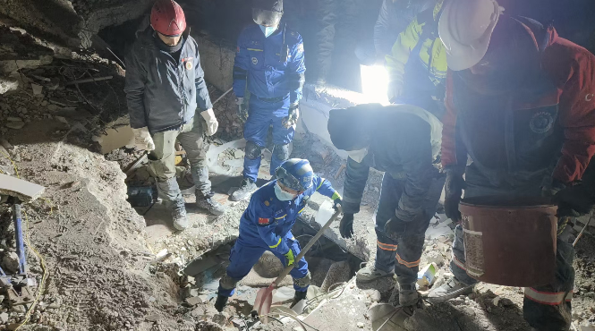 专访蓝天救援队总指挥张勇很遗憾没能早点赶到土耳其灾区即使只有1的