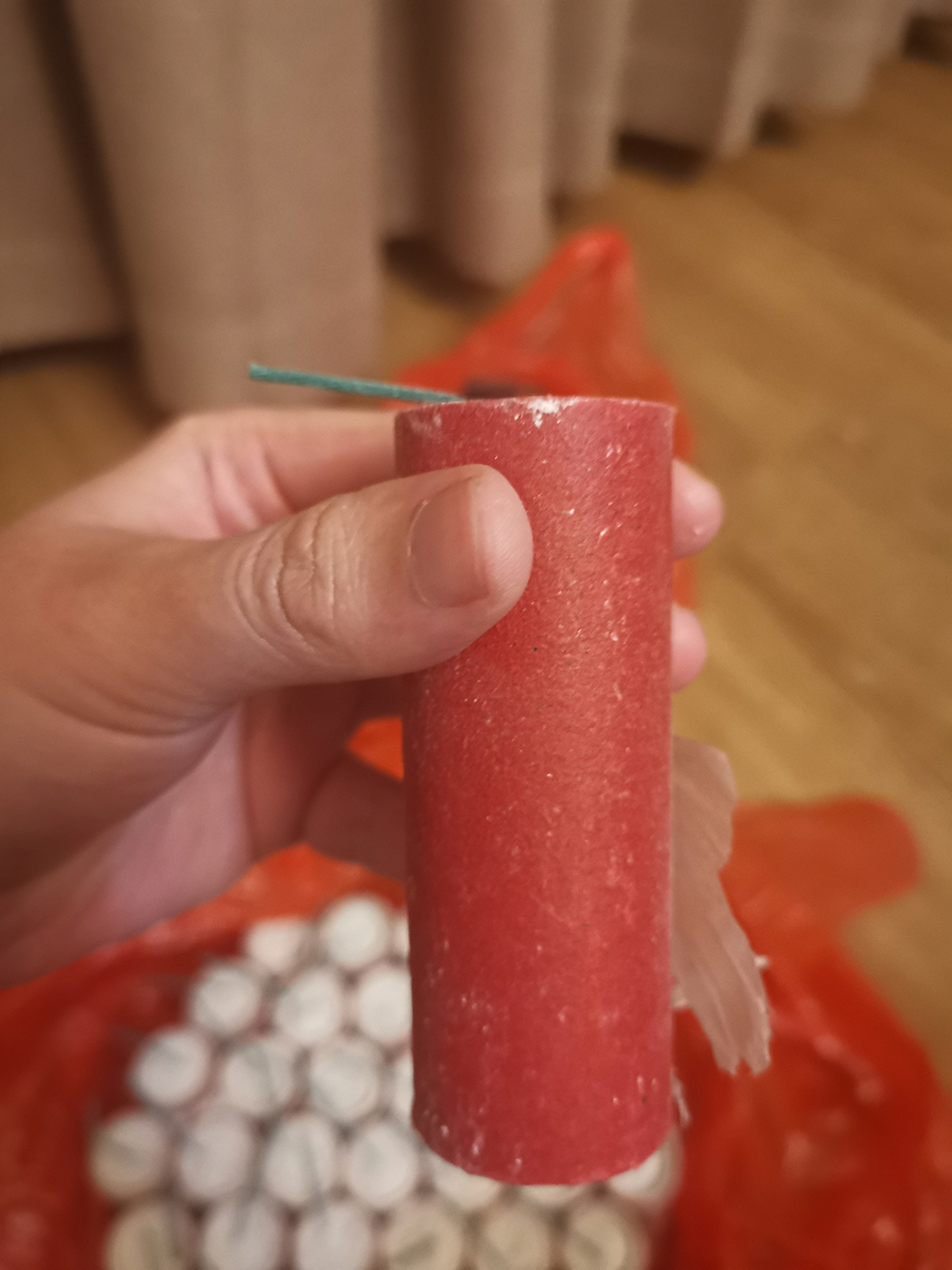 江西男童被炸致截肢背后的大威力炮仗调查:危险的"大战神"