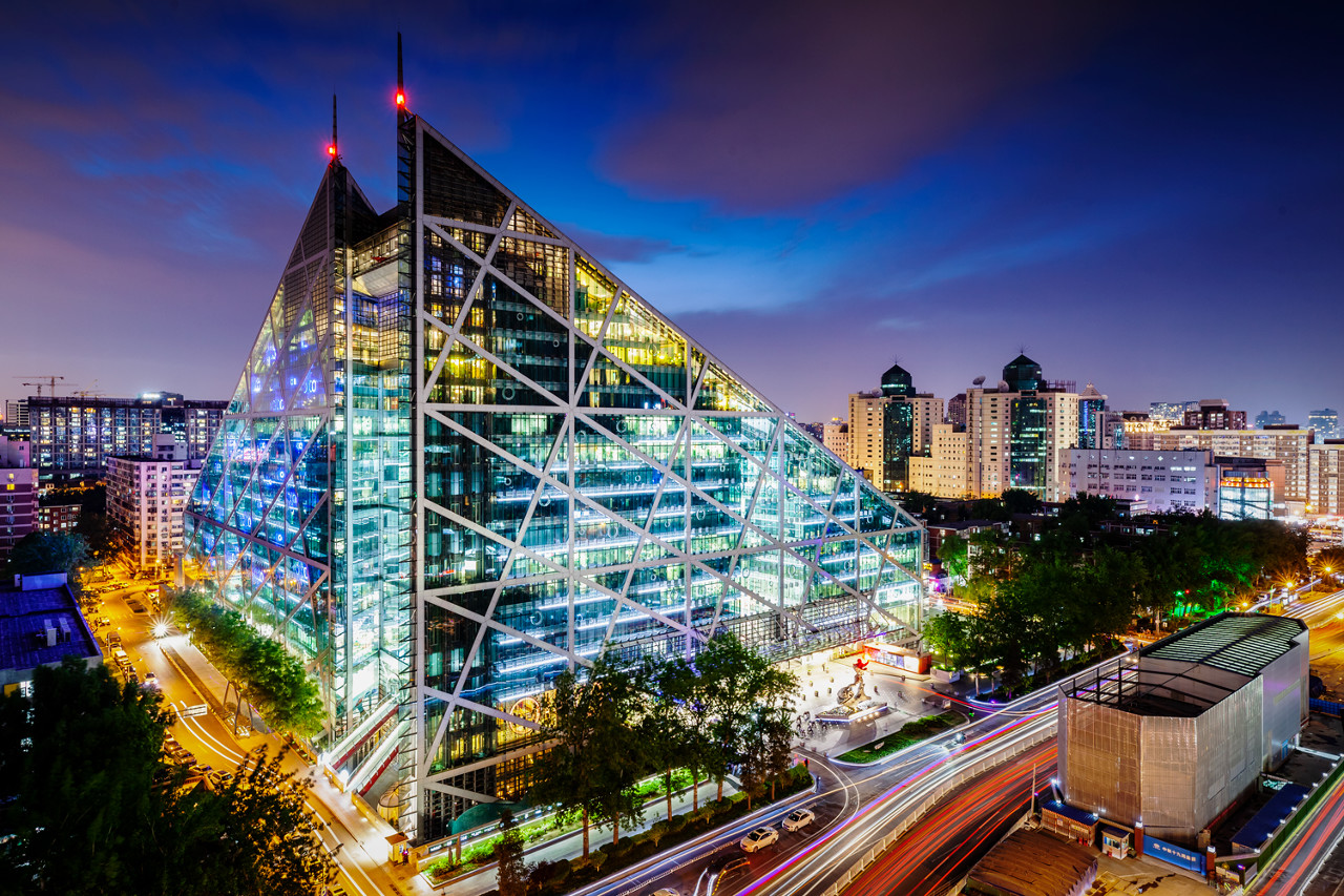 北京侨福芳草地购物中心,被誉为"最具艺术范的商业空间" 图源:图虫