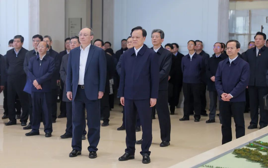 北京市委书记尹力主持座谈会并讲话,市委书记陈敏尔出席并讲话.