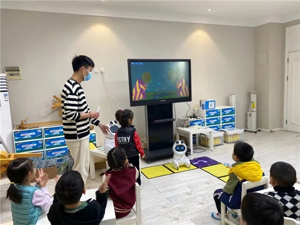 　　(来源：新视线)