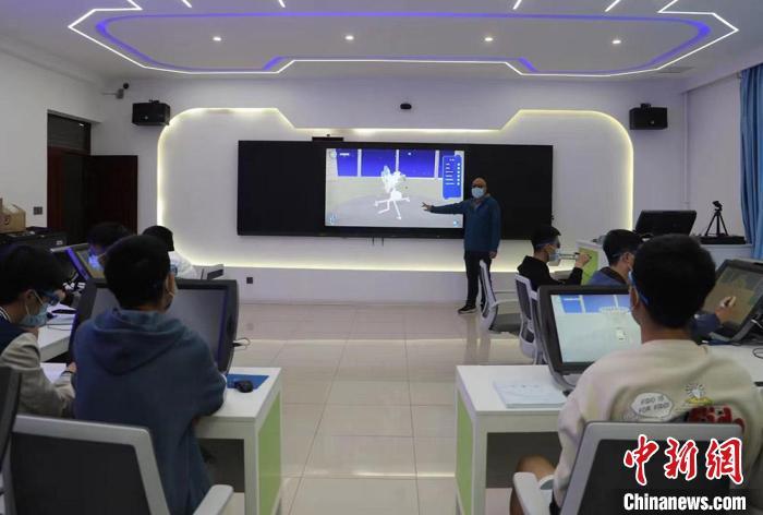 实训中心等虚拟仿真实训中心,使学生实践课堂更加贴近企业工作实际