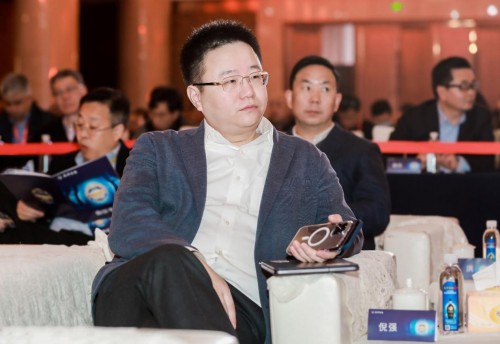 　　▲豫园股份轮值总裁、舍得酒业董事长 倪强