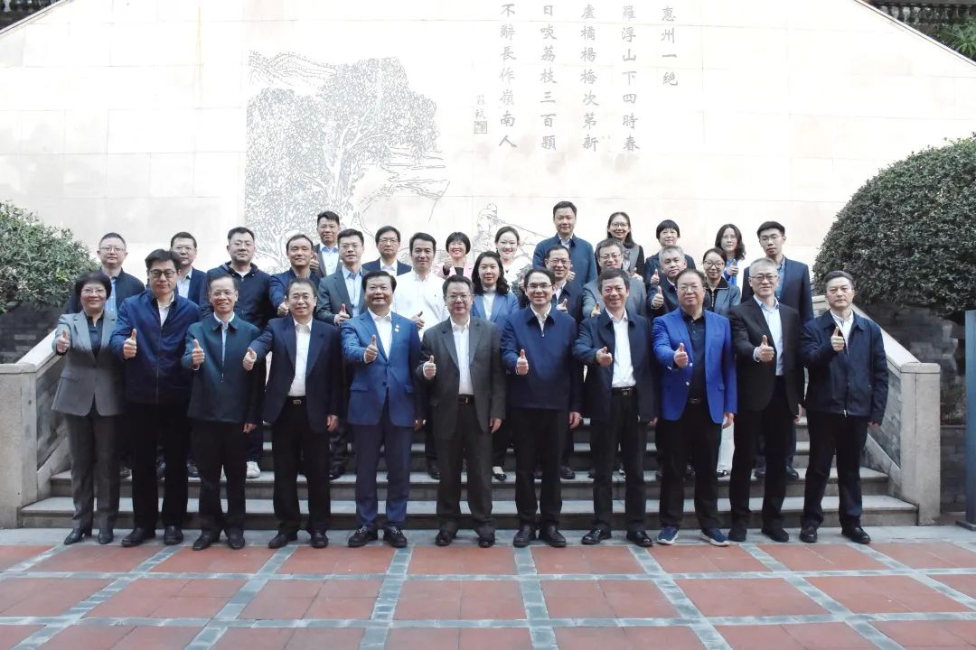 卢忠,广东省药品监督管理局副局长方维,广州市市场监督局局长赵军明