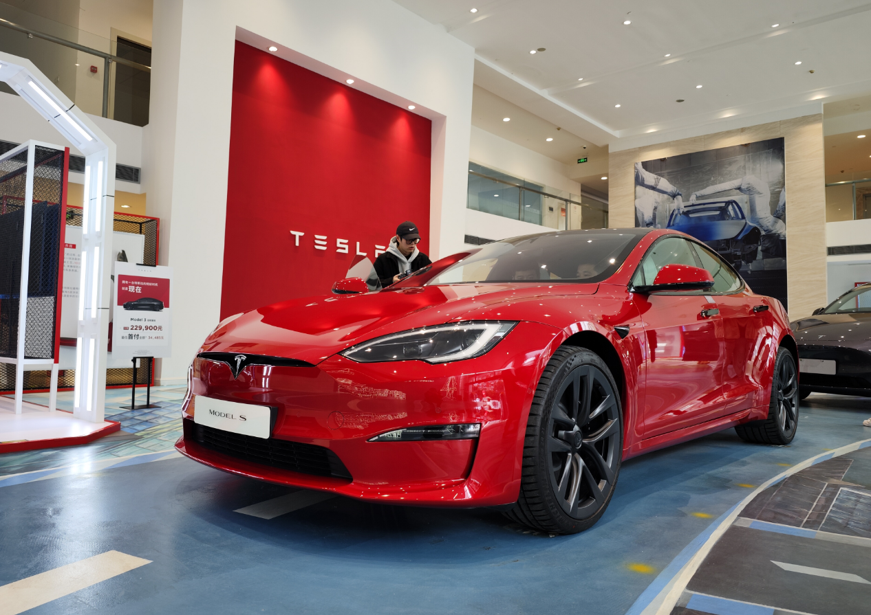 实拍丨特斯拉modelsplaid21秒破百的性能怪兽