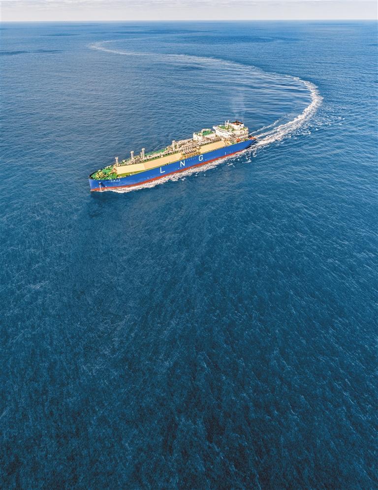 “大鹏公主”号LNG运输船。 深圳燃气供图
