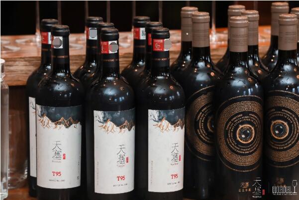 　　图 7-RIEDEL天塞酒庄T95马瑟兰杯发布会