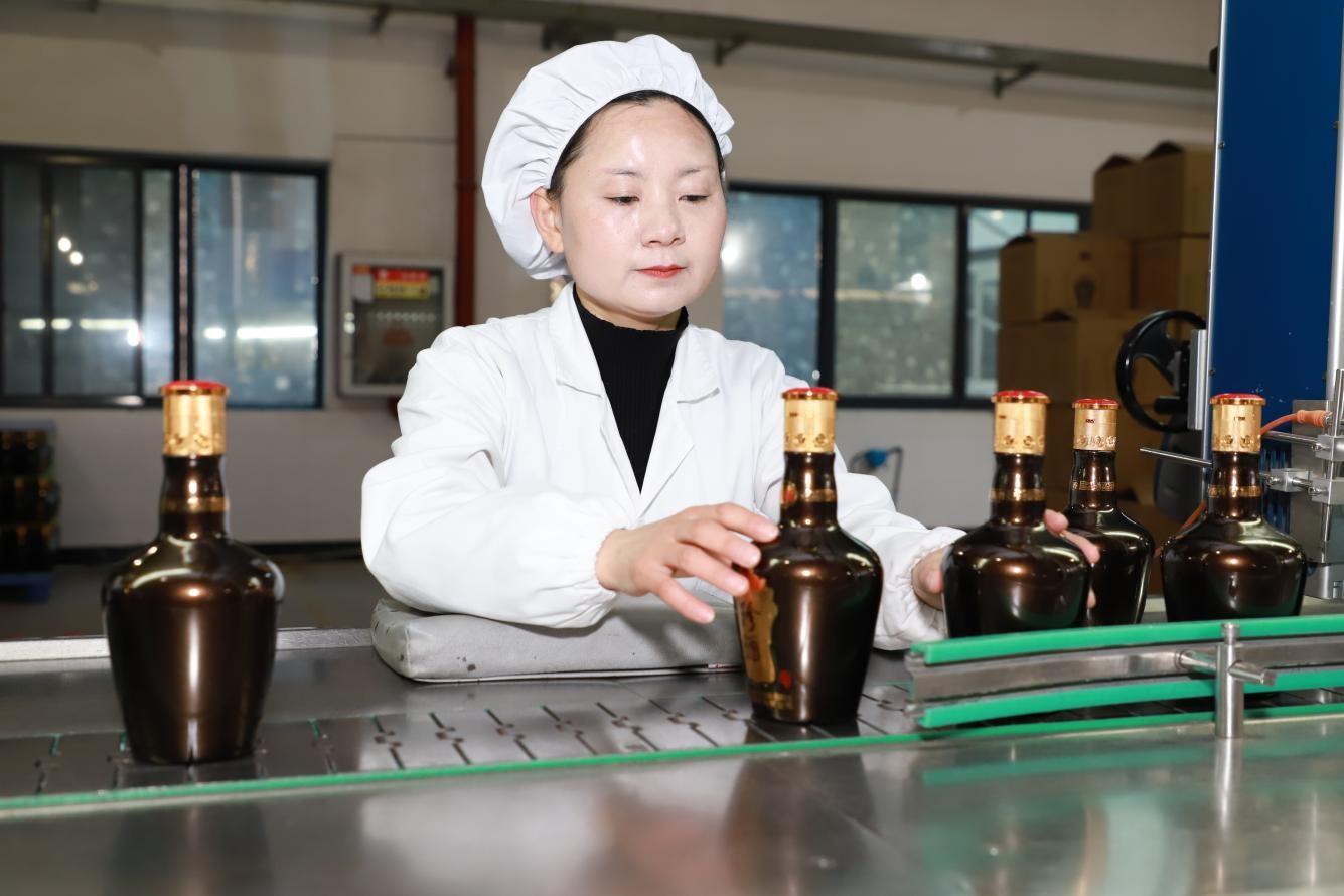 　　谭敏：把平凡的工作干出彩