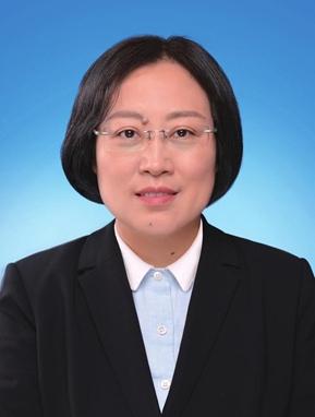 据公开简历,张桂华生于1976年9月,早期在荆州市工作,历任共青团荆州