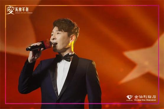 ▲于海洋先生演唱《俺也曾当过兵》