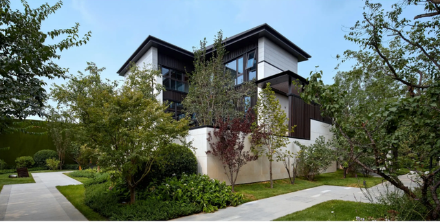 相较于传统别墅或上一代合院产品,观承大家在设计上更突出"东方"二字.