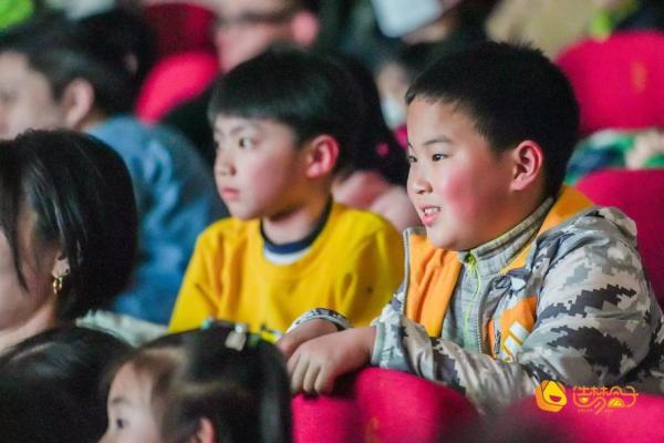 　　(来源：新视线)