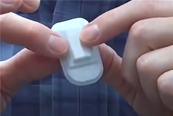 世界首款护嗓可穿戴设备问世：仅邮票大小（护嗓药方）